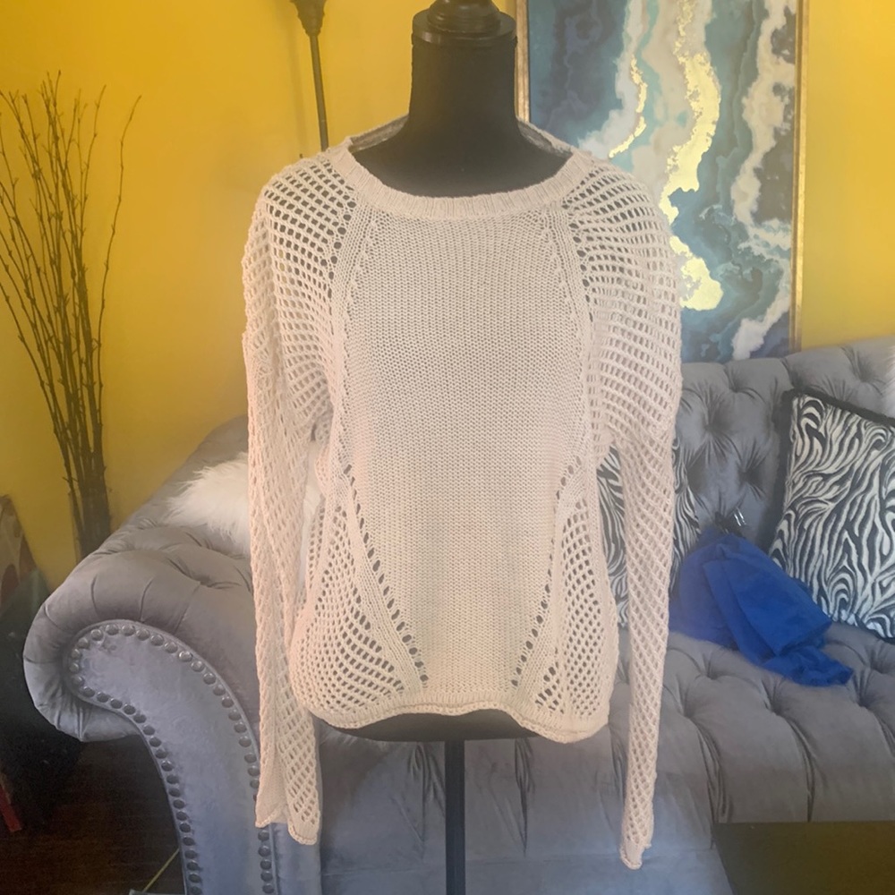 Monoreno crotchet cream top!